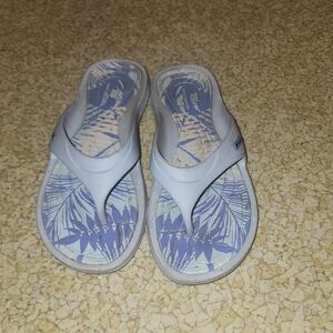 Tek Gear Women's Light Blue Flip-Flop Sandals